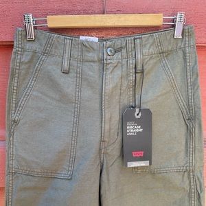 Levi’s Premium Ribcage Straight Army Green Pants